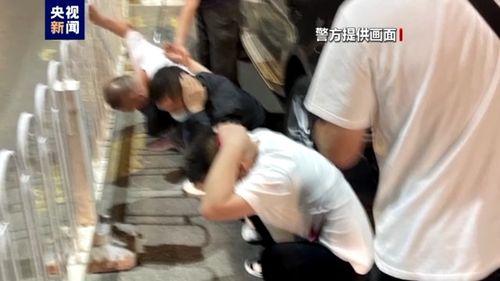 医生爆料唐山打人视频,医生现场直击,还原惊心动魄一幕 第1张 医生爆料唐山打人视频,医生现场直击,还原惊心动魄一幕 第1张